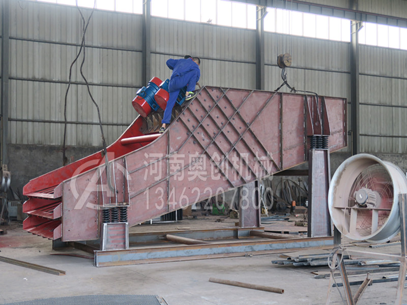 矿用振动筛和高频振动筛在工业生产中均比较常用的两种筛机