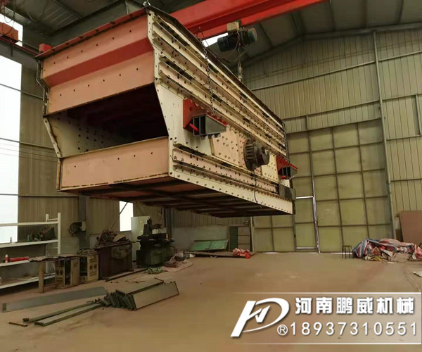 大型碎石振动筛