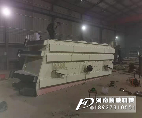 大型碎石振动筛