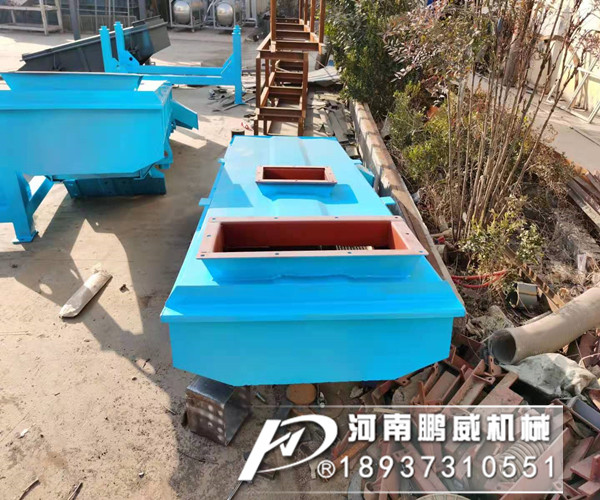 直线振动筛运行时产生物料跑偏,7大原因如下