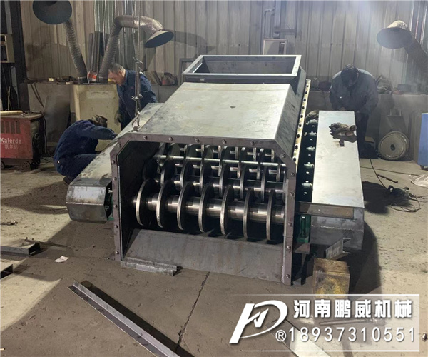 交叉滚轴筛分机