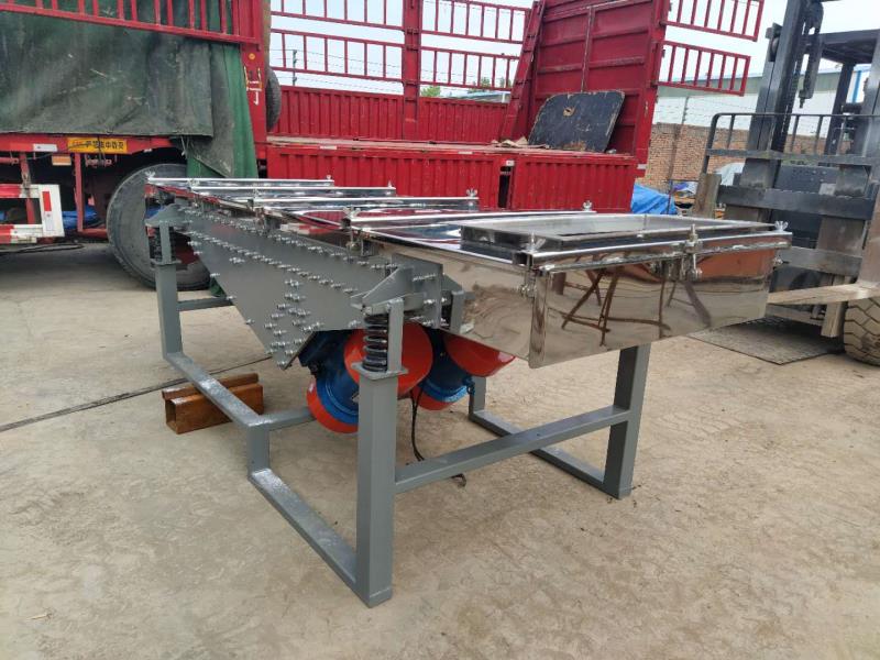 单层直线振动筛的原理